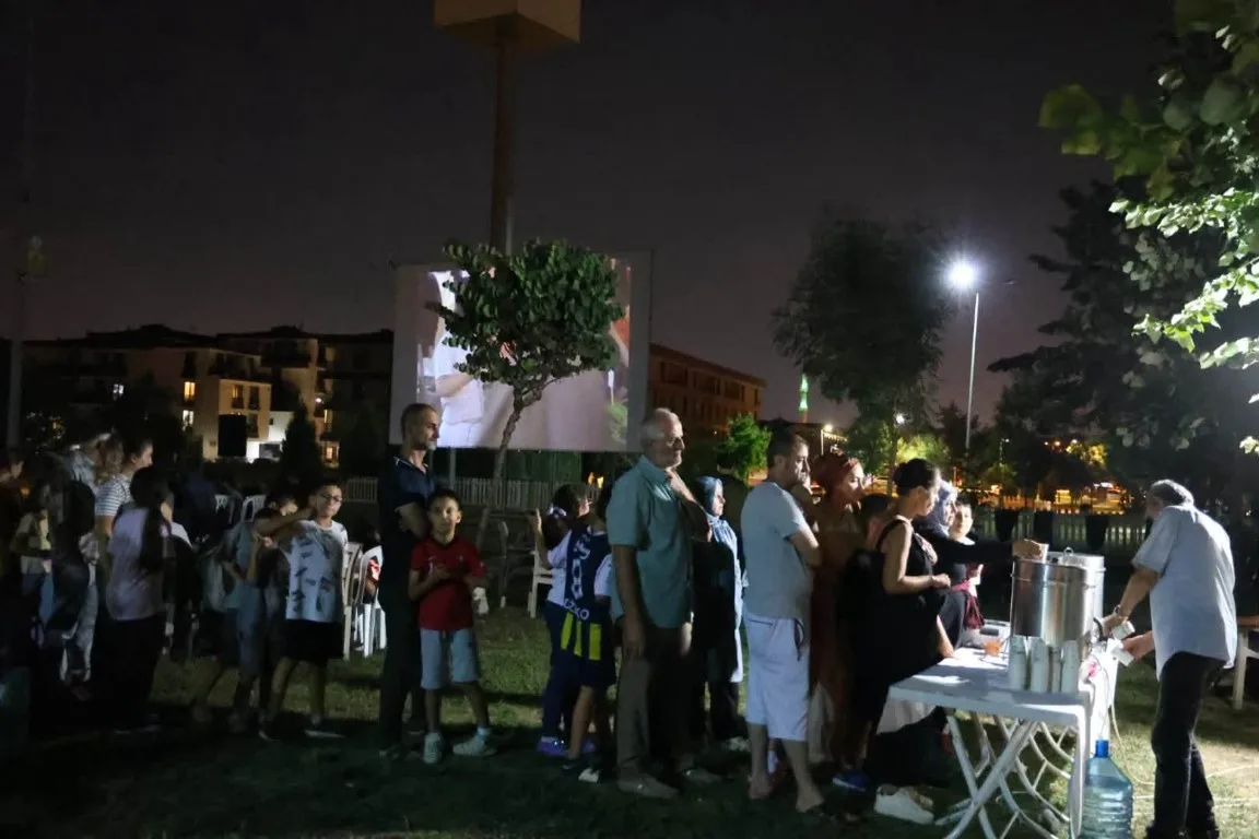 Kartepe’de yaz akşamına Yeşilçam molası