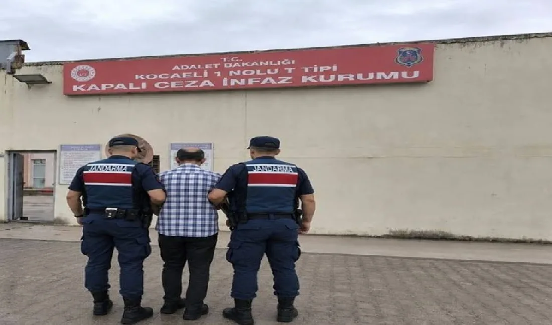 Kocaeli İl Jandarma Komutanlığı ekipleri, aranan şahısların yakalanmasına yönelik yürüttüğü