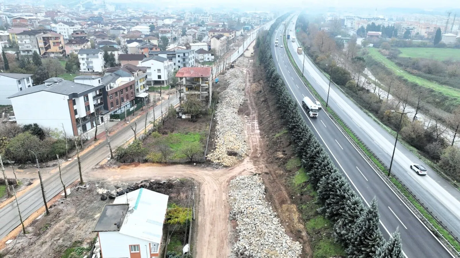 Kocaeli’nin en kritik ulaşım akslarından biri olan Anadolu Otoyolu’nda (TEM)