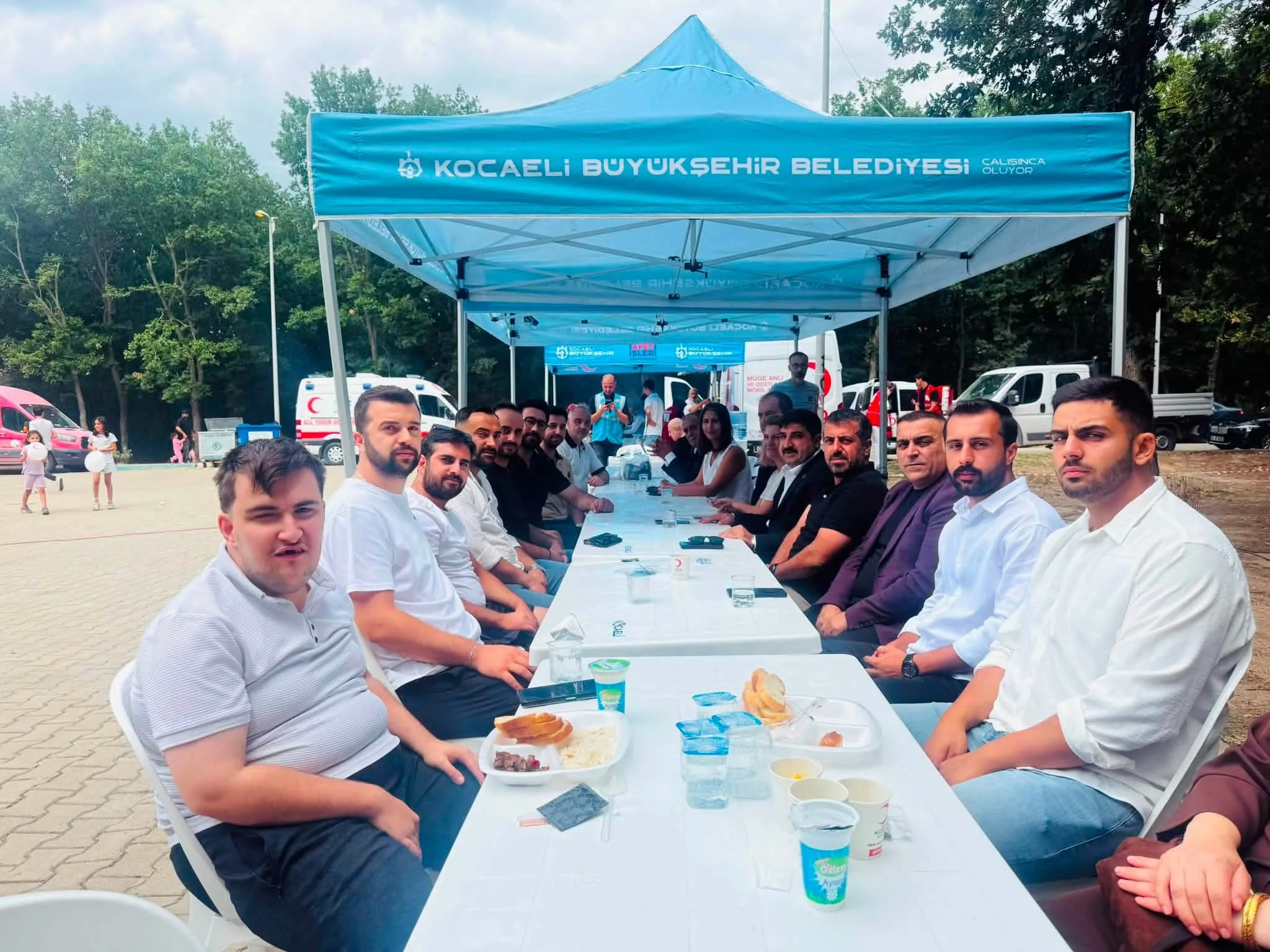 Enver Yıldırım Dilovası’nda Özel Bireylerle Buluştu