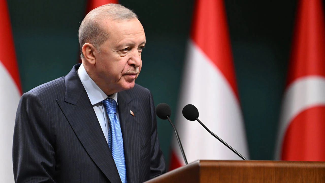 Adalet ve Kalkınma Partisi (AK Parti), siyaset sahnesindeki çeyrek asırlık