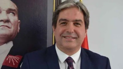 CHP eski İzmit İlçe Başkanı Hakan Çakar, isim vermeden CHP’den