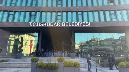 Tutuklanarak görevinden uzaklaştırılan Üsküdar Belediye Başkanı Sinem Dedetaş’ın yerine geçecek