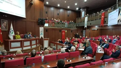 İzmit Belediye Meclisi’nde CHP’den seçilen 22 meclis üyesinden 17’si Yeni