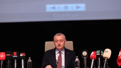 Kocaeli Büyükşehir Belediyesi’nin ağustos ayı meclis oturumunda, CHP’li meclis üyelerinin