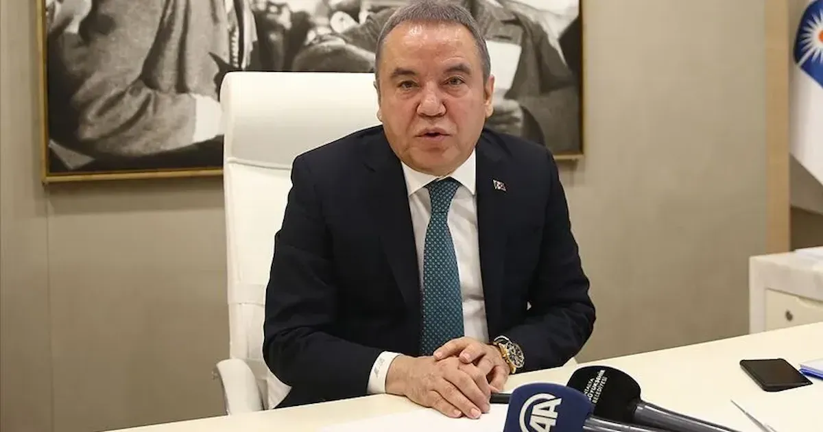 Belediye başkanına soruşturma: 11 gençle fuhuş, 2 kardeşle grup ilişki...
