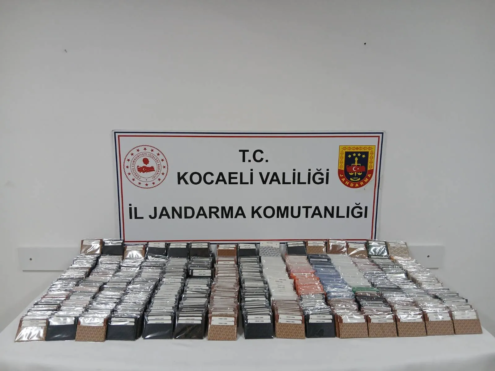 Kocaeli'de operasyon: Ekipler bile şaşkına döndü! Değeri tam 8 milyon TL