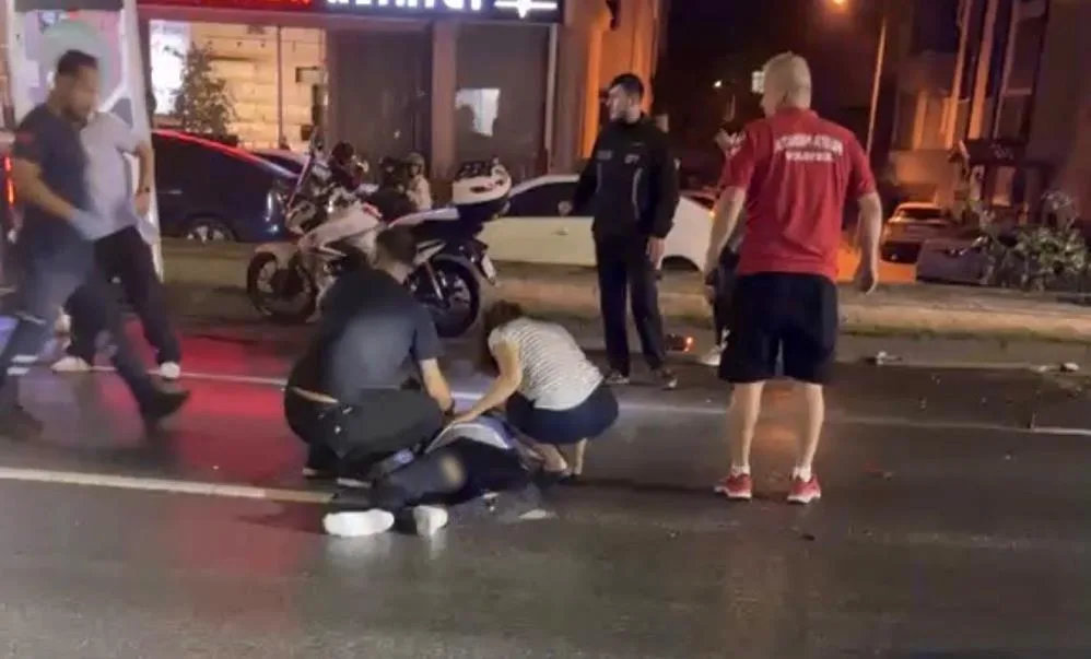 Samsun’un Atakum ilçesinde gece saatlerinde iki motosikletin çarpışması sonucu meydana