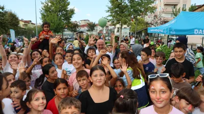 Darıca Belediyesi’nin “Bir Durak Bir Mutluluk” etkinliği Abdi İpekçi Mahallesi
