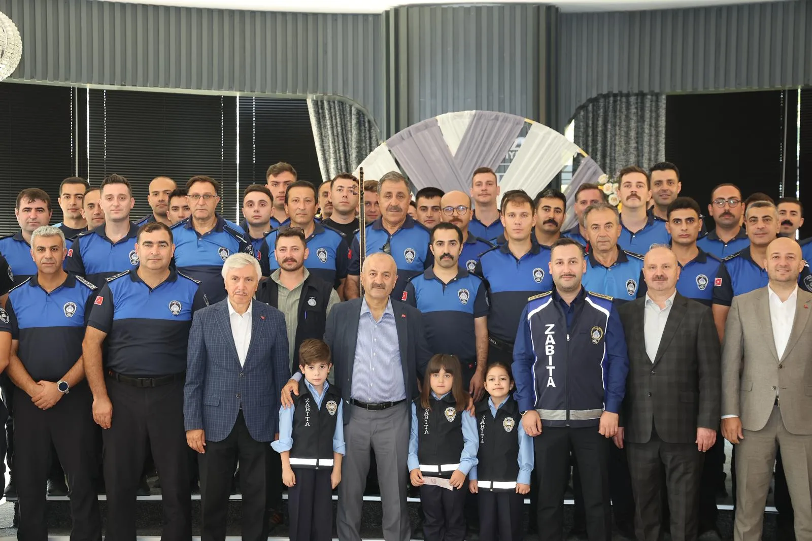 Başkan Büyükgöz’den zabıtaya insan odaklı hizmet mesajı