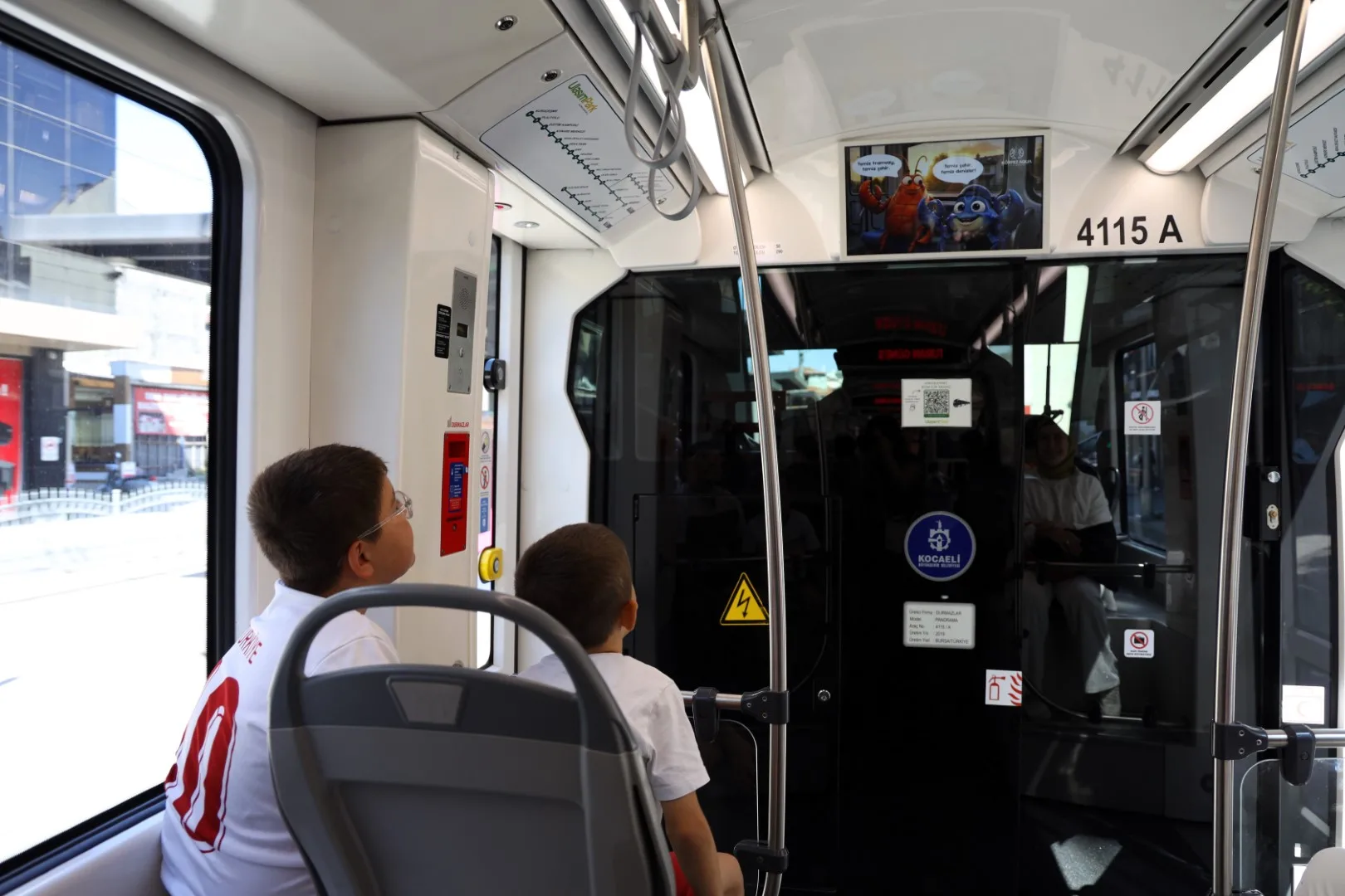 Körfez Aqua'nın sevimli kahramanları tramvayda