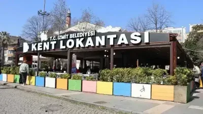 İzmit Kent Lokantası’nda 3 çeşit yemek menüsüne zam geldi. 70