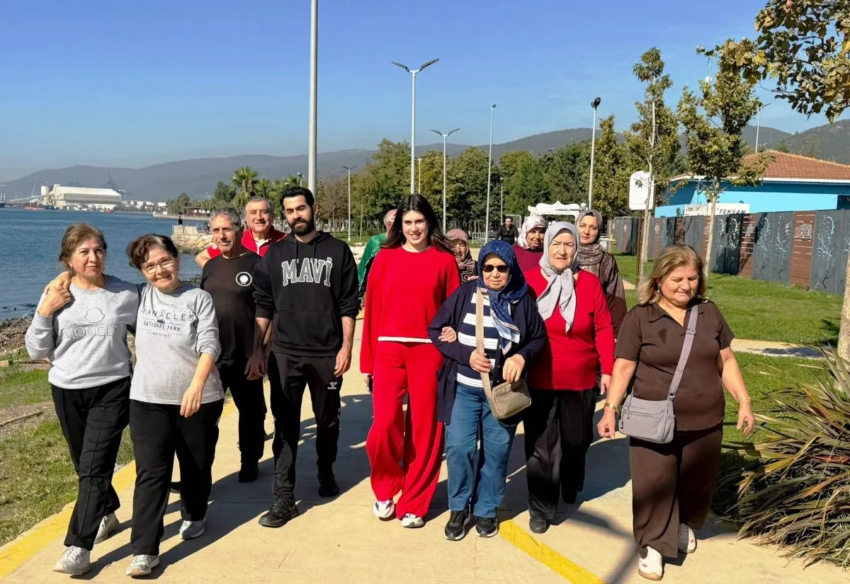 60+ Aktif Yaşlanma Kulübü Körfez egzersiz saati